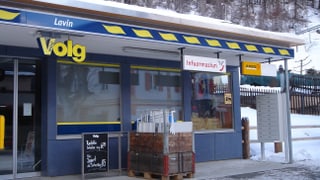 L'agentura postala da Lavin è integrada en la butia dal vitg. 