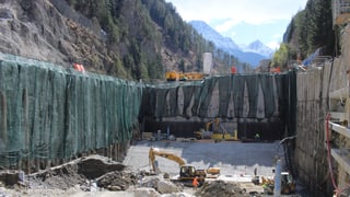 Construcziun dal mir ad Ovella.