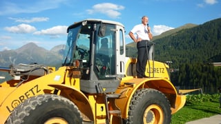 Il schef da l'Alptransit Gotthard SA Renzo Simoni durant ses pled a la festa a Sedrun.