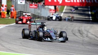 Lewis Hamilton era ina classa per sasez.