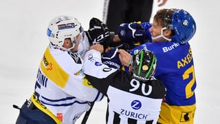 9 gols ed anc bler dapli pugns hai dà durant la partida HCD – Ambri.