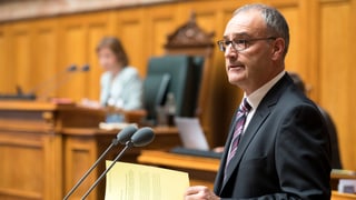 Purtret da Guy Parmelin en il Cussegl naziunal. 