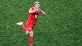 Ilgiugader da ballape Josip Drmic celebrescha ses gol. 