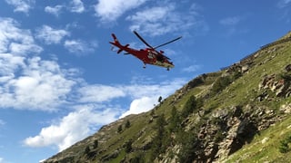 Il helicopter durant l'acziun da salvament. 
