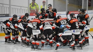 Ils giugaders da l'EHC Cuira.