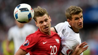 La Pologna e la Germania sa separan cun in pari. La Pologna e la Germania sa separan cun in pari.