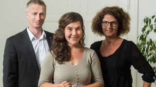 Da san.: Urs Cadruvi, secretari general LR, Sina-Mara Hassler, promotura regiunala LR, Sutselva, Carmen Dedual, manadra Regiuns LR