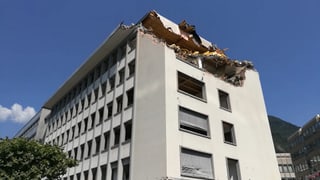 La vista davent da la plazza da la staziun.
