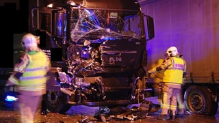 In accident cun in camiun.