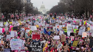 En la chapitala americana Washington han bun 500’000 persunas demonstrà encunter il nov president.