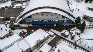 Il stadion da hockey Valascia ad Ambri 