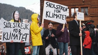 Uffants durant il til da tschaiver.