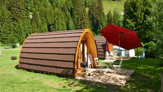 In family pod sin il campadi da Mustér.