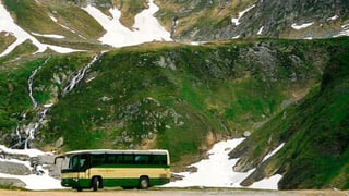 Bus da la lingia Autolinee Bleniesi SA.