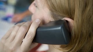 Dunna vi dal telefon.