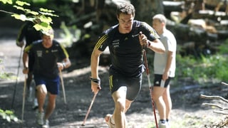 Dario Cologna durant in di da sport da la scola da recruts. 