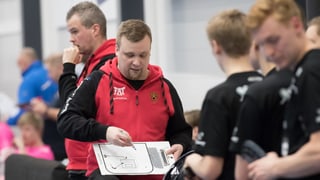 Iivo Pantzar, il nov trenader da Cuira Unihockey. Iivo Pantzar, il nov trenader da Cuira Unihockey.