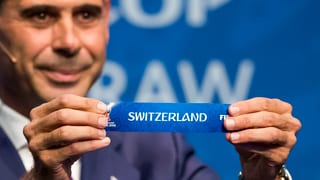 Purtret dal derschader che ha tratg il cedel cun si Switzerland or da la cuppa. 