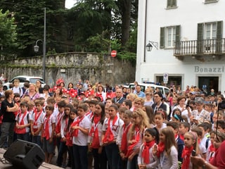 Ils uffants da la provinza di Sondrio.