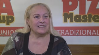 La presidenta da la giuria Assunta Ferraro.