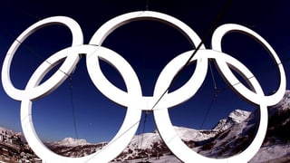 Rintgs olimpics davant culms e tschiel blau.