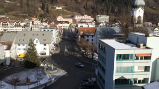 La citad da Glion cadruvi e baselgia