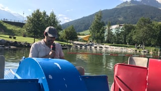 Rafael Müller tut sulet sin in pedalo al Lai Barnagn.