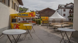 Sutgas e bancs en mintga streglia e giassa.