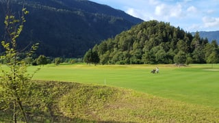 La plazza da golf a Domat.