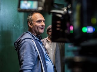 Il reschissur Christoph Schaub duront la filmada.