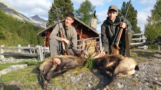 Marco e Gildo Hohenegger cun lur predas. 