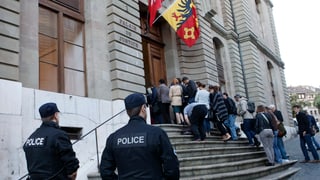Persunas entran en in bajetg