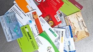 cartas da differentas cassas da malsauns svizras