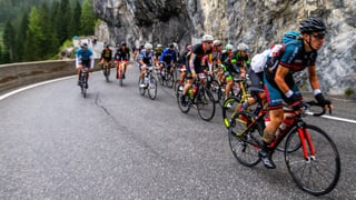 ciclists a la Alpenchallenge