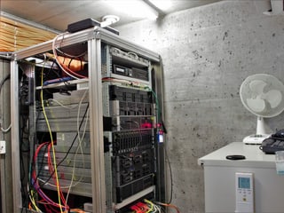 Local da server da Cavigelli inschigners.