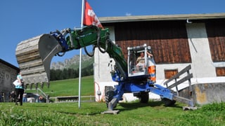 Emprima badigliada da la nova chascharia d'alp a Parpan.