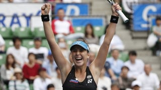 Belinda Bencic giubilescha.