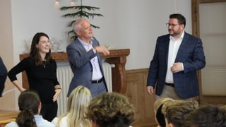 Ils diplomats durant in referat.