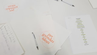 Texts da poesia per la concurrenza «Linguissimo».
