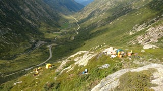 Las lavurs per construir raits encunter la naiv han cumenzà.
