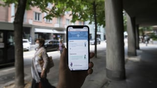 Purtret d'in telefonin cun si l'app. 