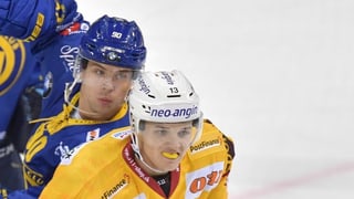 Purtret dal giugader dal Club da hockey da Tavau. 