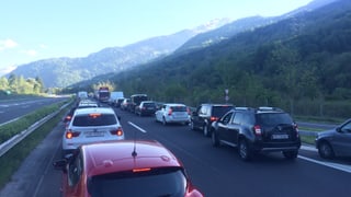 Purtret d'ina colonna sin l'autostrada A13. 