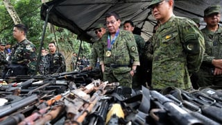 Armas confiscadas da militants islamistics.
