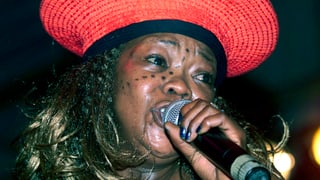 Purtret da Brenda Fassie.