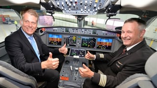 Els dus cun si ils polschs en il cockpit.
