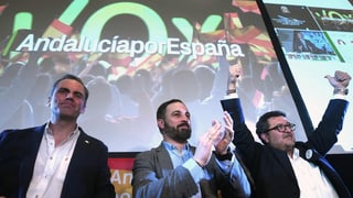 Els trais, orasum a dretga Serrano.
