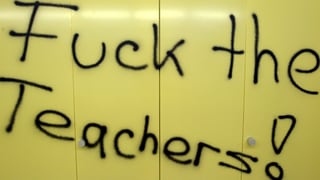 Graffiti en ina chasa da scola