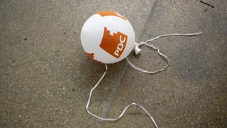 Ballun d'aria cun il logo da la PCD