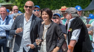 Alain Berset e Doris Leuthard durant il viadi dal Cussegl federal il 2016 a Saanen. 
